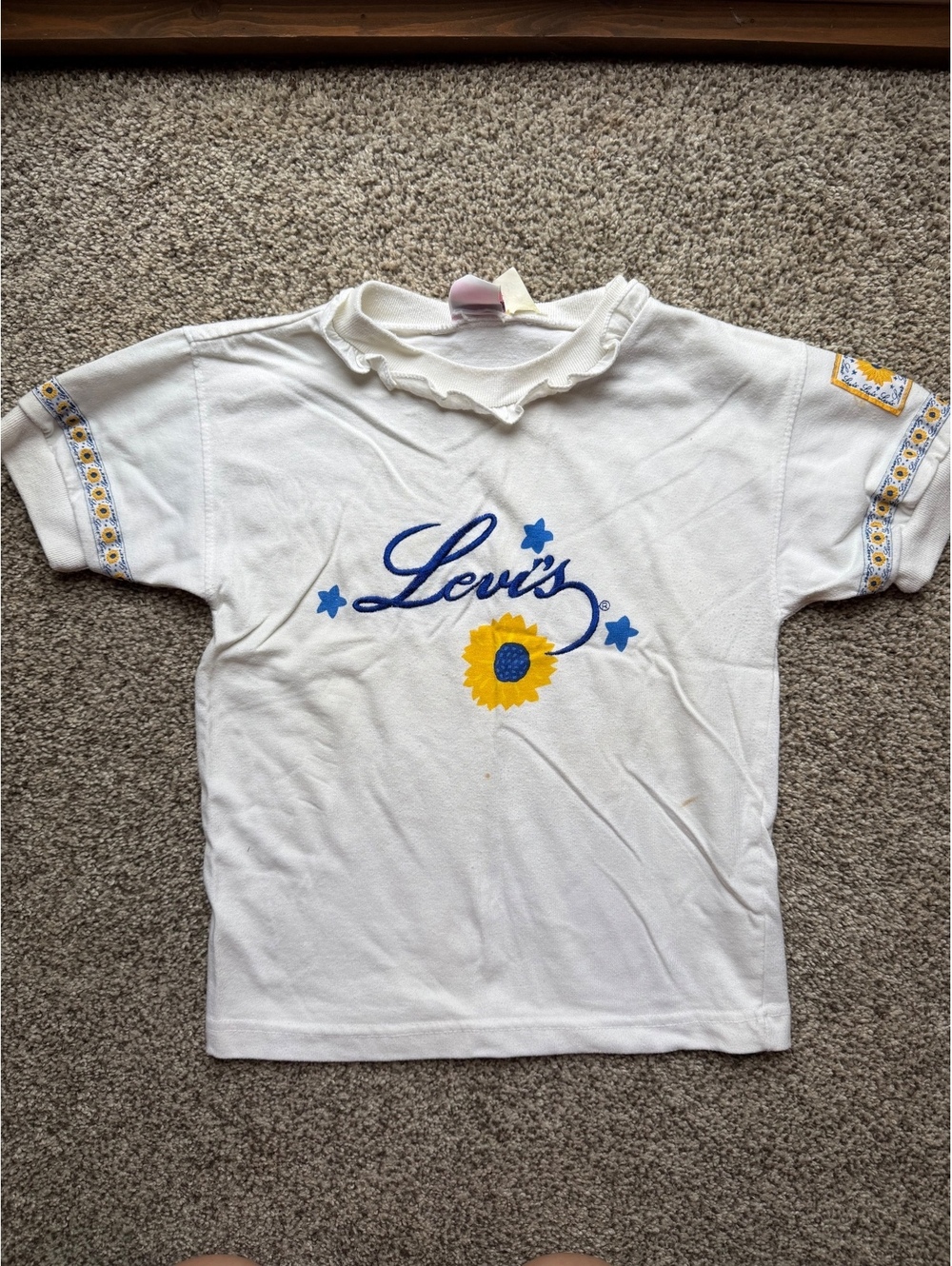 Vintage Little Levi's white short sleeve top with sunflower graphic